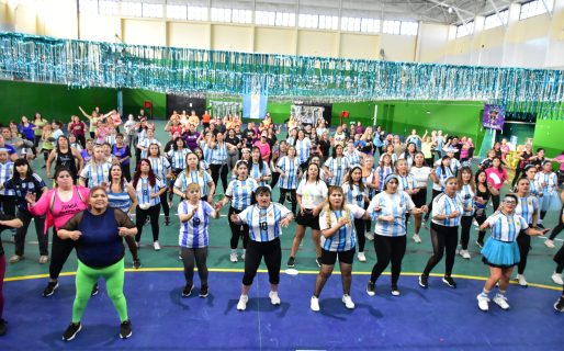 Ritmo, solidaridad y salud: exitosa jornada de zumba a beneficio del Hospital Regional