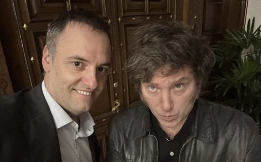 <strong>Milei habló del caso Adorni: “Si la Justicia lo considera culpable, lo eyecto de una patada, pero yo creo en su honestidad”</strong>