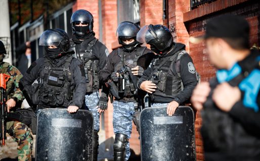 La Policía denunció daños, agresiones y cuatro efectivos heridos durante la protesta de ATE