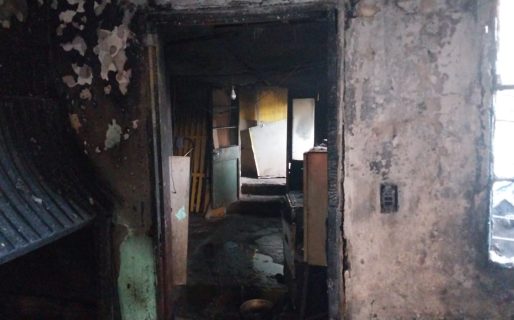 <strong>Rescataron a un hombre de 84 años de una casa en llamas y debió ser hospitalizado</strong>