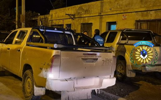 Robó una rueda de la caja de una camioneta y lo atraparon a pocas cuadras