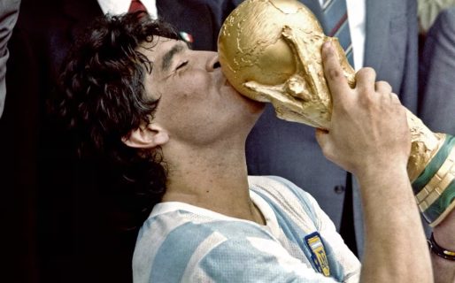 Durante el entretiempo de México-Sudáfrica, homenajearon a la selección argentina campeona del 86
