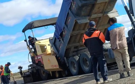 Atención en la Ruta 3: Calzada deformada y cuadrillas de bacheo entre Comodoro y Garayalde