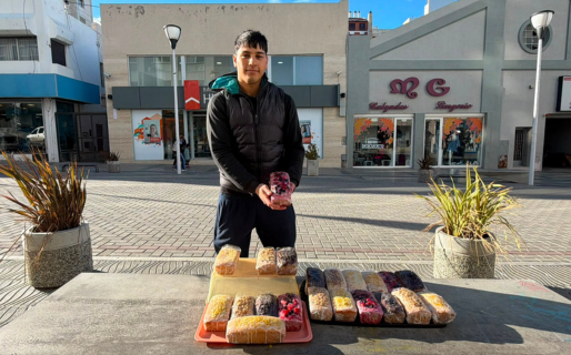 «La Budinera»: El emprendimiento de jóvenes que es un éxito en el centro