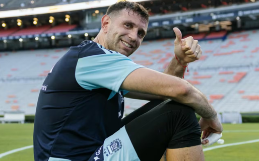 Dibu Martínez se exigió en la práctica y dio señales positivas para el debut de la Selección en el Mundial
