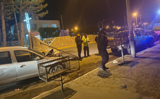 Discutía con su pareja y chocó contra una camioneta: dio positivo en alcoholemia y le secuestraron el vehículo