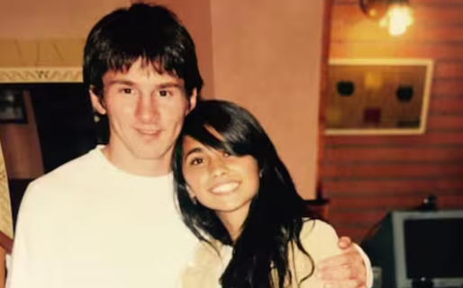 El cariñoso posteo de Antonela Roccuzzo para Messi en el día de su cumpleaños con un detalle retro: “Qué chiquitos éramos”