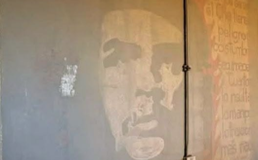 Taparon con pintura blanca el histórico mural del «Che» Guevara en Trelew