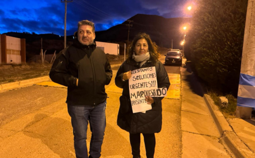 «No existimos para ellos»: vecinos de El Marquesado exigen respuestas a cinco meses del desplazamiento del cerro