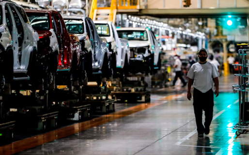 Alerta en la industria: mayo cerró con caída y casi el 40% de los sectores sigue en baja
