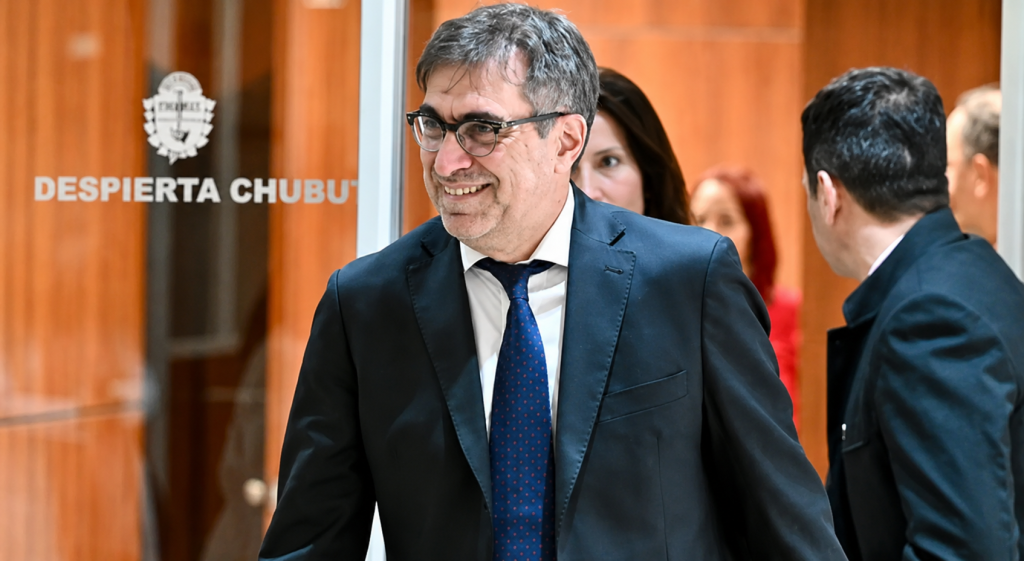 Con dos juicios políticos en su espalda, Javier Raidan opera para llegar a la Corte Suprema