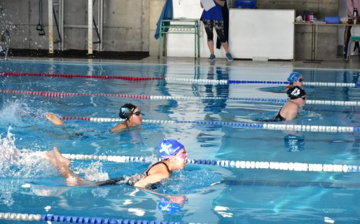 Las categorías formativas de natación compitieron en el Natatorio Pueyrredón