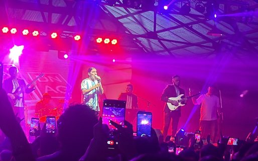 <strong>Daniel Agostini hizo vibrar a Comodoro con sus clásicos de la cumbia romántica </strong>