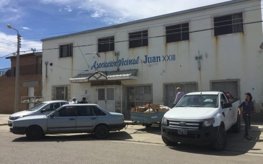 Mientras avanzan las obras, en el barrio Juan XXIII crece la demanda de ayuda por la crisis económica