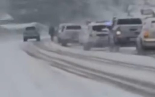 Cortaron la Ruta Nacional 259 entre Esquel y Trevelin por la intensa nevada