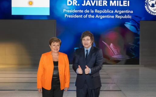 La jefa del FMI visitará la Argentina a fines de este mes