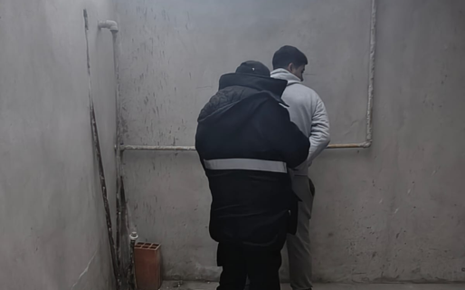 Volvían de bailar, él se tornó agresivo y atacó a golpes a su pareja: terminó detenido