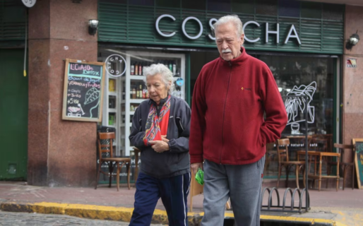 Cada vez hacen falta más trabajadores para financiar una jubilación: el impacto del Monotributo en el sistema previsional