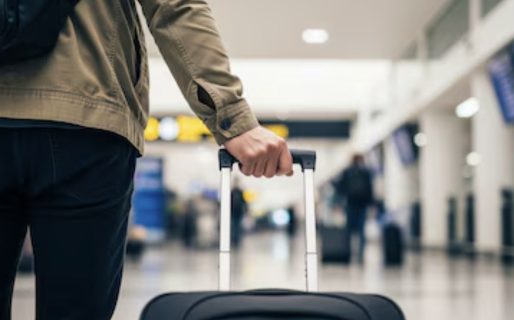 <strong>El Mundial no alcanzó para frenar la baja: el turismo emisivo cayó 22% en junio</strong>