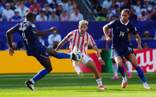 Con un gol de Mbappé de penal, Francia le ganó 1-0 a Paraguay y eliminó al equipo de Alfaro del Mundial