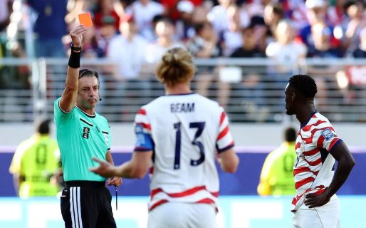 Tras haber sido expulsado ante Bosnia, Balogun,  de Estados Unidos, fue habilitado por la FIFA: el posteo de Trump