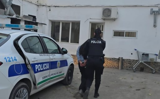 Intentó llevarse fiambres y queso sin pagar de un supermercado