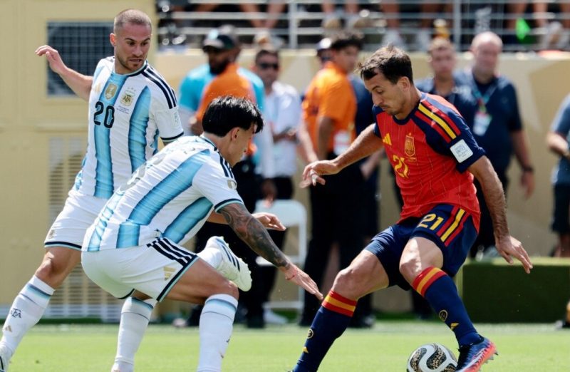 España domina la posesión y Argentina espera para golpear de contra: la final sigue empatada en el primer tiempo