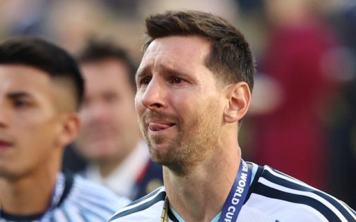 El llanto de Messi tras recibir la medalla del segundo puesto del Mundial en la ceremonia de premiación