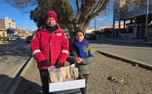 Tiene 6 hijos, vende tortas fritas en la calle y pide una oportunidad para tener un trabajo fijo 