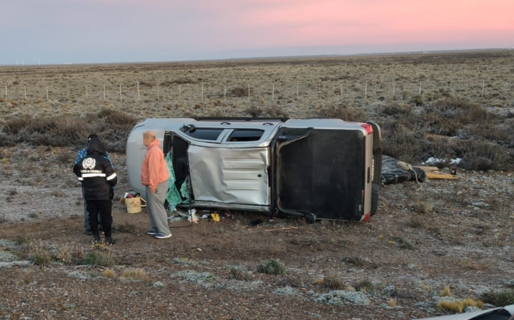 El hielo en la ruta provocó un vuelco pero no hubo lesionados