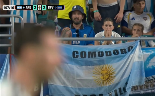 Presencia comodorense en el partido de la Selección Argentina