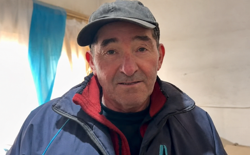 Perdió su hogar tras el derrumbe del Cerro Hermitte y espera una oportunidad para volver a empezar