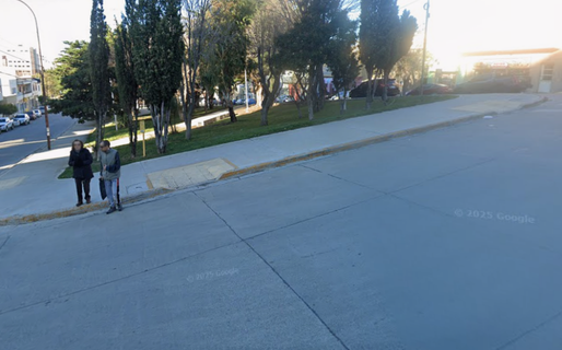 Las veredas congeladas provocaron la caída de un hombre de 70 años en pleno centro