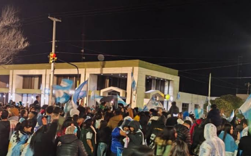Incidentes y detenidos en Chubut tras los festejos por el triunfo de Argentina ante Inglaterra
