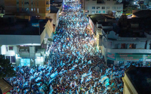 Comodoro vivió una fiesta inolvidable: más de 70 mil personas colmaron las calles en un festejo que desbordó el centro