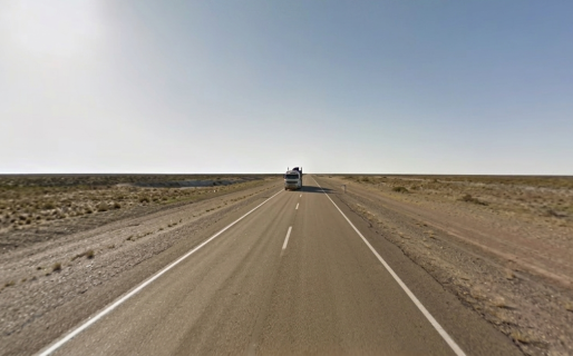 Atención en Ruta 3: Advierten por un camión siniestrado pasando Garayalde