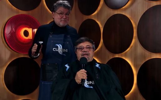 Caruso Lombardi se peló en vivo y cumplió su promesa tras el triunfo de la Selección