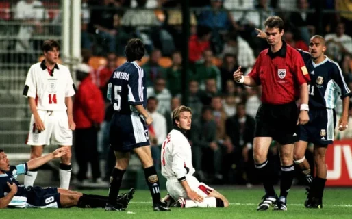 Otro Simeone vs. Inglaterra: el día que el Cholo ‘traumó’ a Beckham