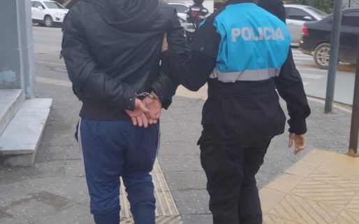 Detuvieron en pleno centro a un hombre que tenía un pedido de captura vigente
