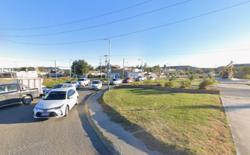 Una ciclista fue derivada al hospital tras ser embestida por un auto: qué se sabe de su estado