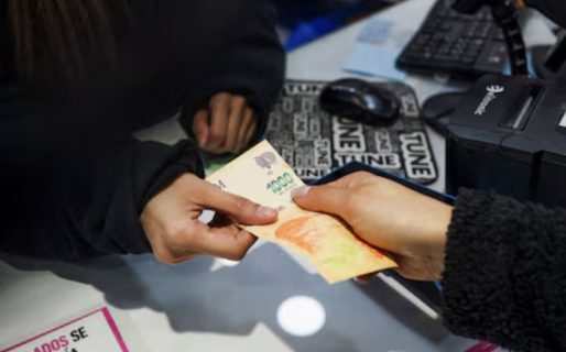 <strong>Con un mercado laboral debilitado, las estrategias para llegar a fin de mes empiezan a encontrar límites </strong>