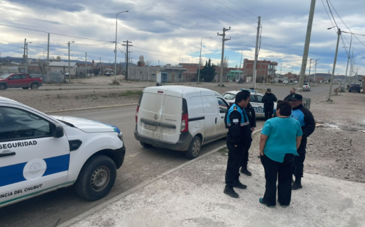 En un control, sorprendieron a un conductor con 2 armas y 40 balas
