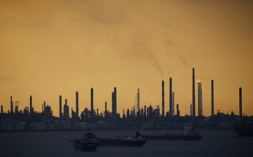 El precio del petróleo sube ante la falta de certezas sobre la reapertura del estrecho de Ormuz