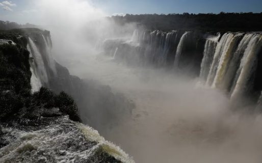 Cerrarán el acceso a la Garganta del Diablo por 40 días ante las crecidas del río Iguazú por el fenómeno El Niño