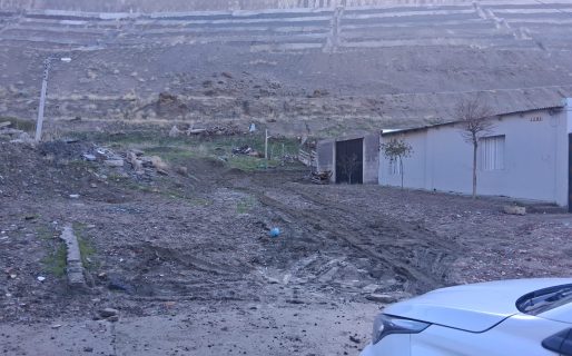 Intentó ocupar un terreno en Comodoro, intervino Tierras y la obligaron a retirar todos los materiales