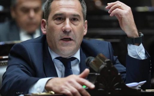 Luque advirtió por la crisis de la construcción y apuntó contra Milei: «Peor que en pandemia»