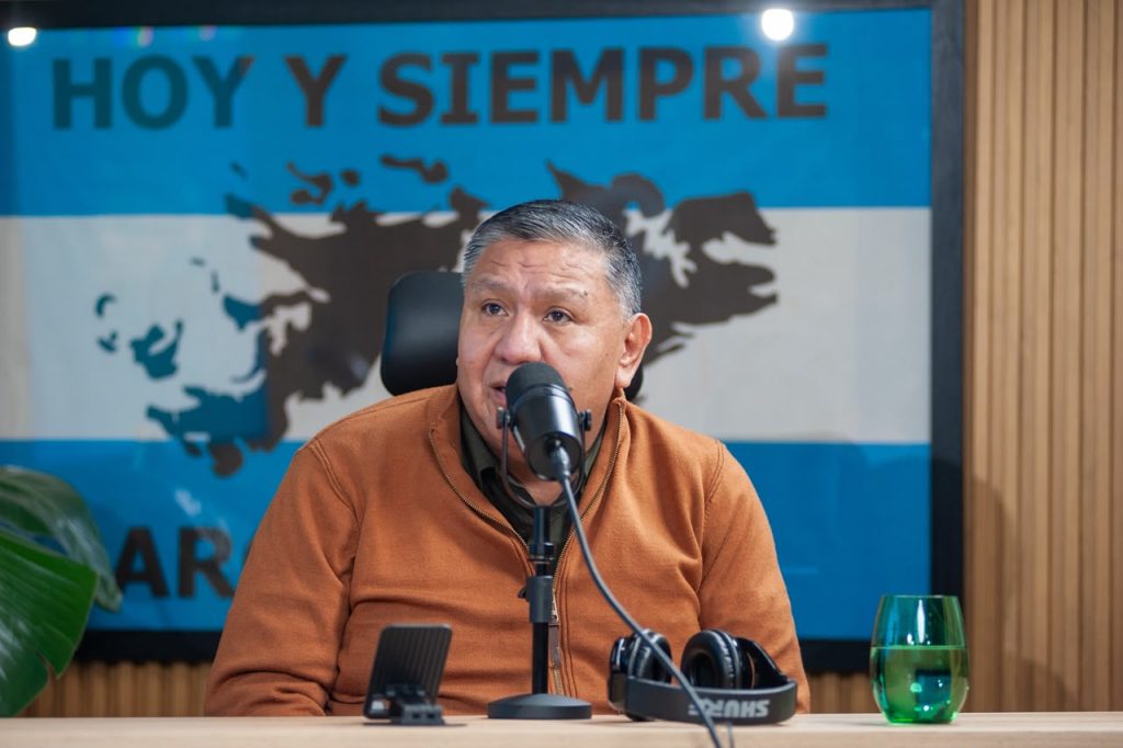 Ávila afirmó que la clase política «tiene miedo» de debatir la minería en Chubut