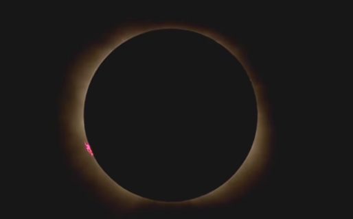Las mejores fotos del eclipse total de sol: así se vio el fenómeno en todo el mundo