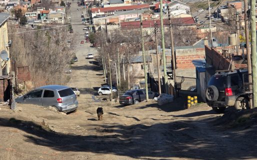 Cansados del abandono, vecinos del barrio San Martín armaron una lista y van por la vecinal