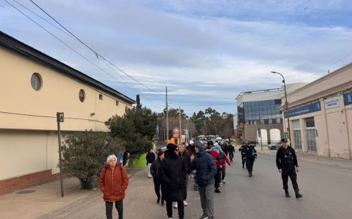«Hasta que no cobremos, no paramos»: ex choferes de Patagonia marchan nuevamente en Comodoro